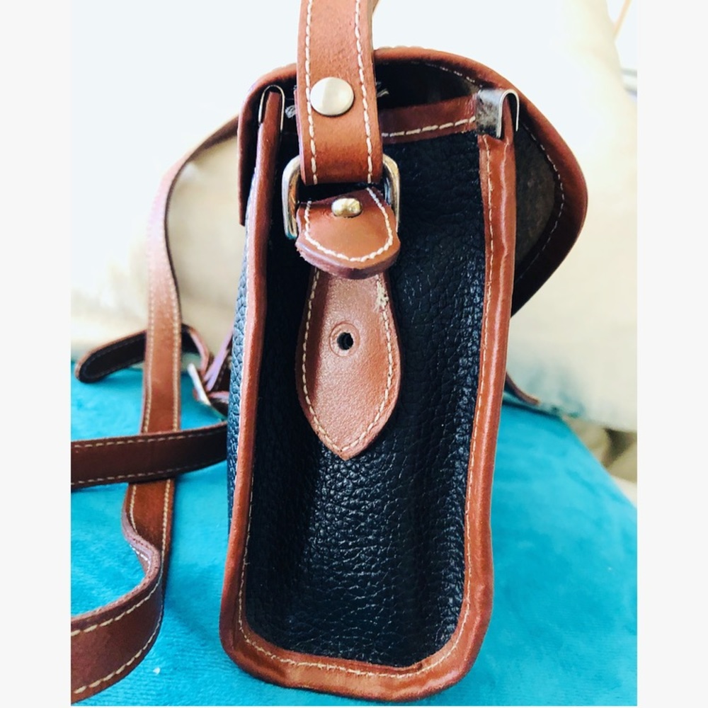 Dooney & Bourke Leather Crossbody Purse - Picture 4 of 8